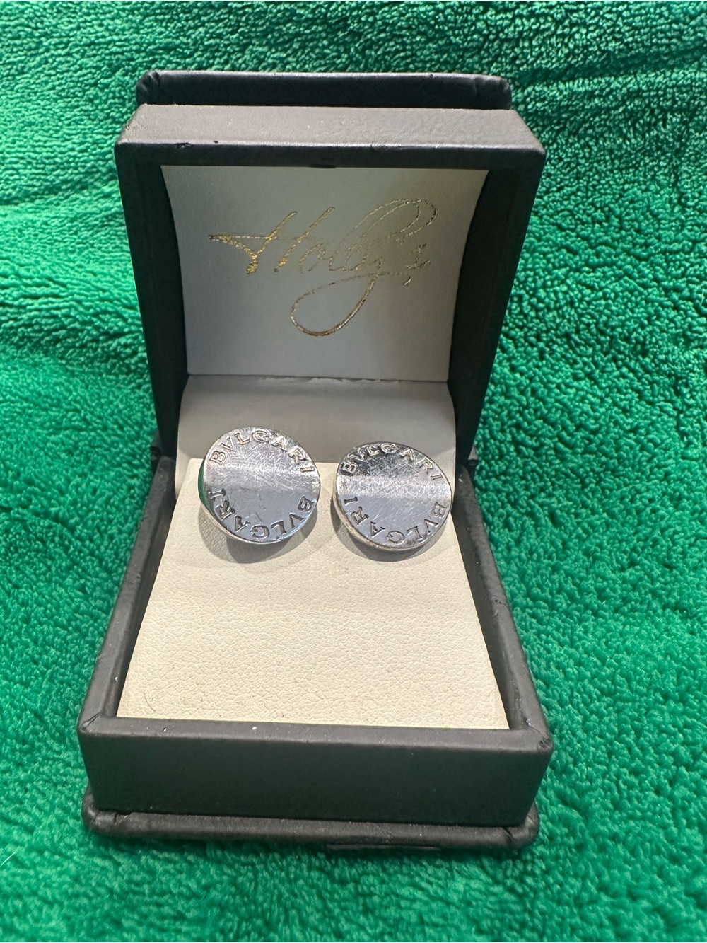Cufflinks